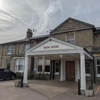 The exterior of Seven Rivers care home