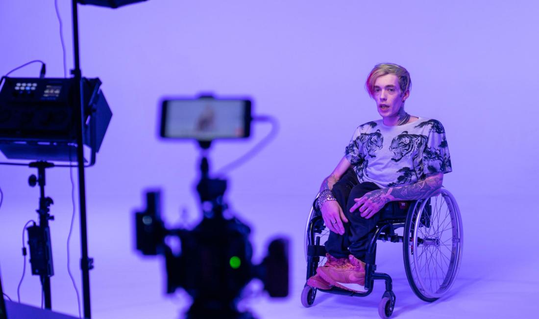 Kray-Z Legz behind the scene